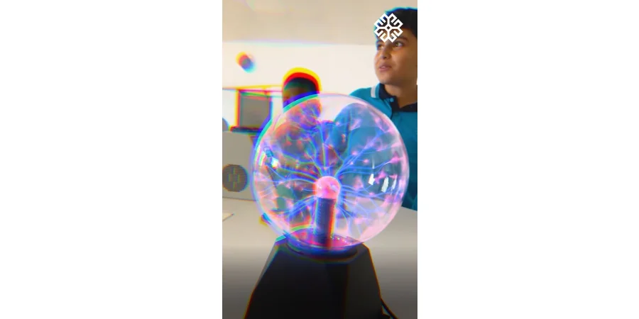 Aujourd’hui, on explore les conducteurs et isolants électriques et thermiques ⚡🔥 et on découvre les propriétés étonnantes de l’air 🌬️💨. Apprendre en s’amusant, c’est possible ! 💡  #Maariftogo #maarif #education #enseignement #Lome #togo